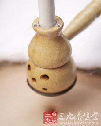 點(diǎn)擊將在新窗口查看全圖 中醫(yī)養(yǎng)生 巧用艾灸防扁桃體發(fā)炎